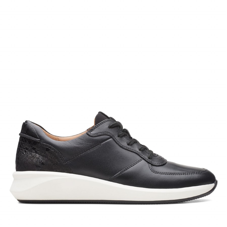 Clarks sale unstructured trainers